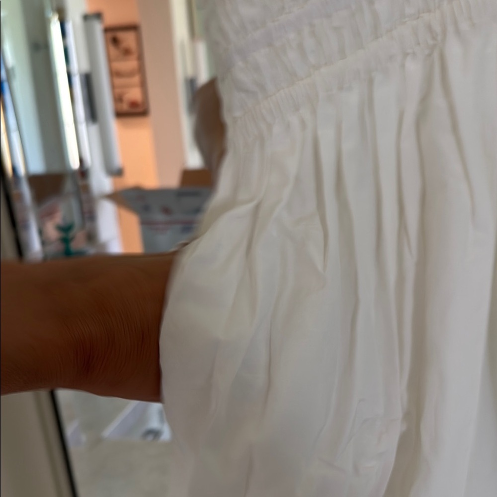 Faithfull the Brand White Ruched Maxi Dress with Puff Sleeves - Picture 4 of 8